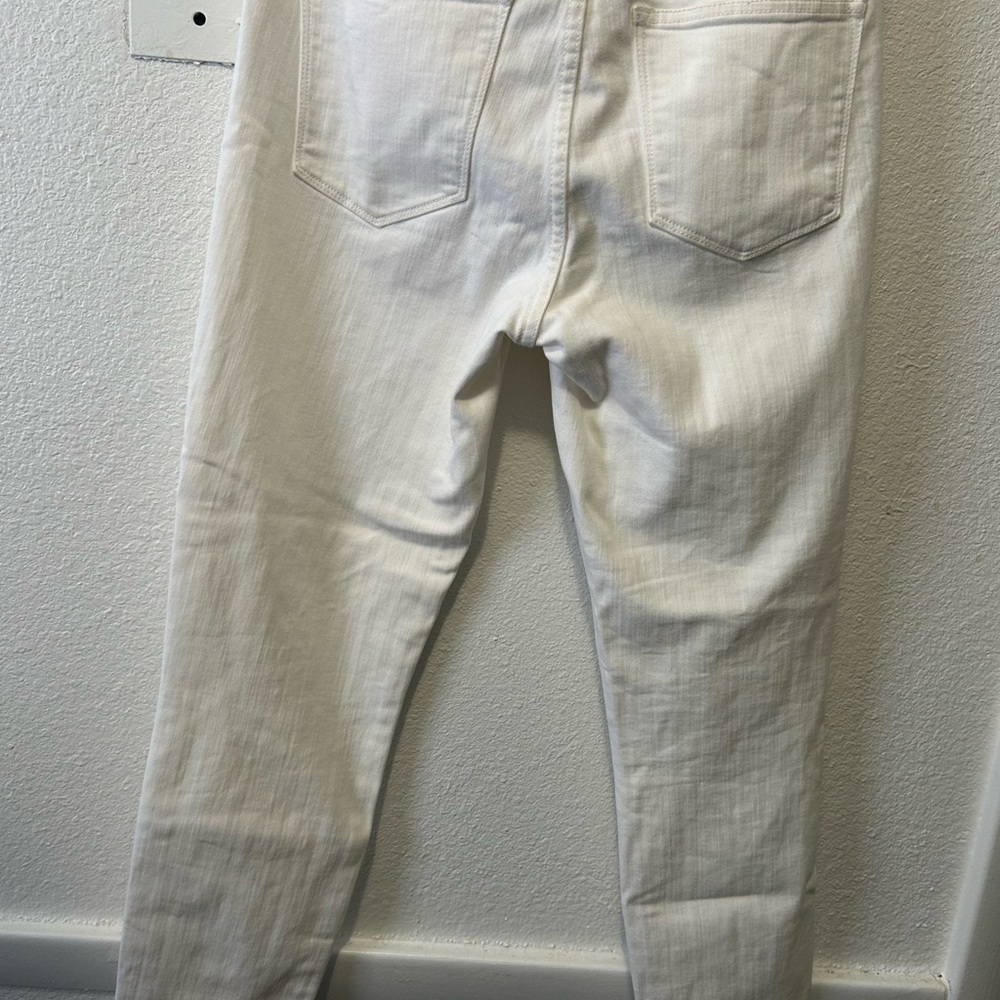 Jeans J crew white jeans Stretch 27/28 Hot Jeans😁